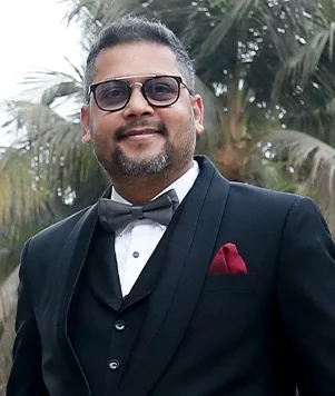 Manish Amarshi Shah, Director